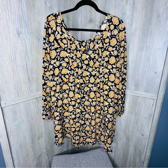 Old Navy Floral Maternity Tunic Top - Picture 1 of 6
